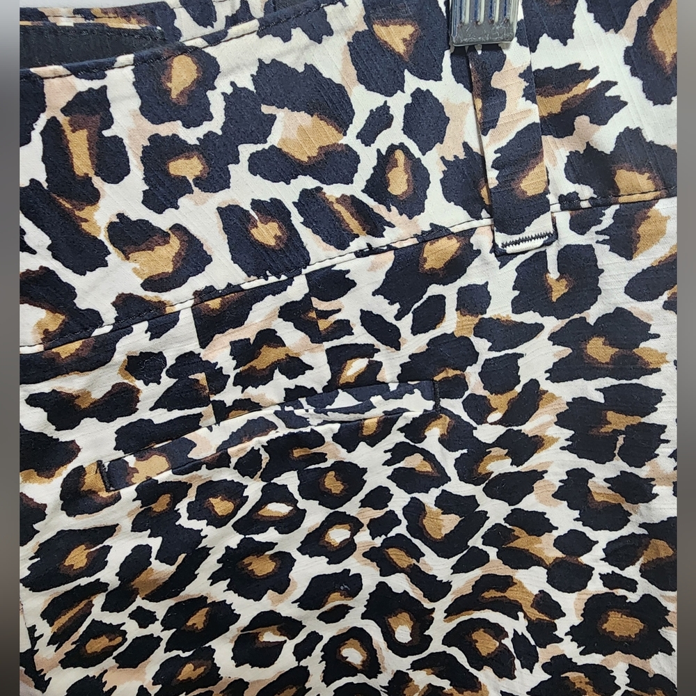 Leopard Print Short Shorts - Picture 3 of 7